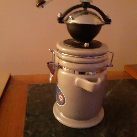 Coffee and Spice Grinder - Picture 3 of 4